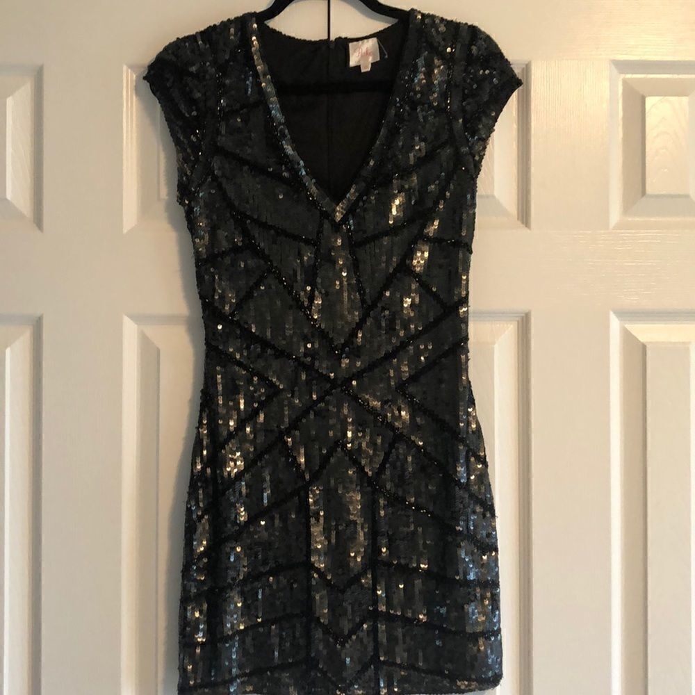 PARKER Black Sequins Cocktail V Neck Short-sleeve Dress Size XS
